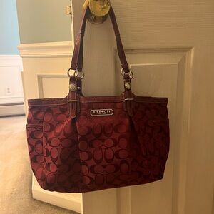 Burgandy Coach purse. Gently used. Great condition.